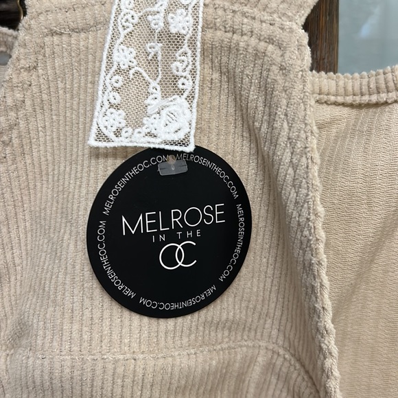 Melrose in the OC cream corduroy mini jumper. Size M. Never worn with tags. - Picture 3 of 6